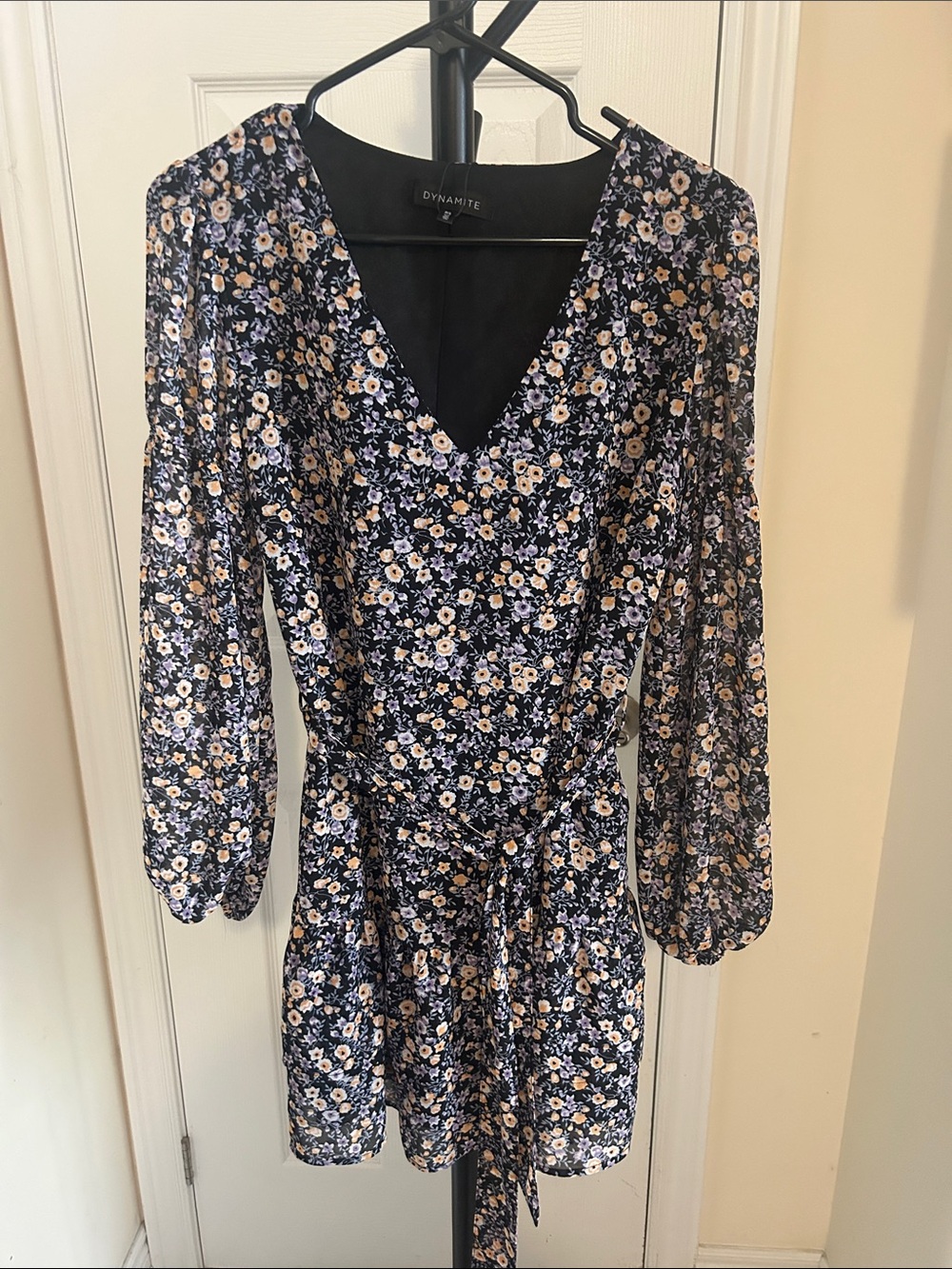 Dynamite Navy & Cream Floral Tie-Waist Long Sleeve Dress